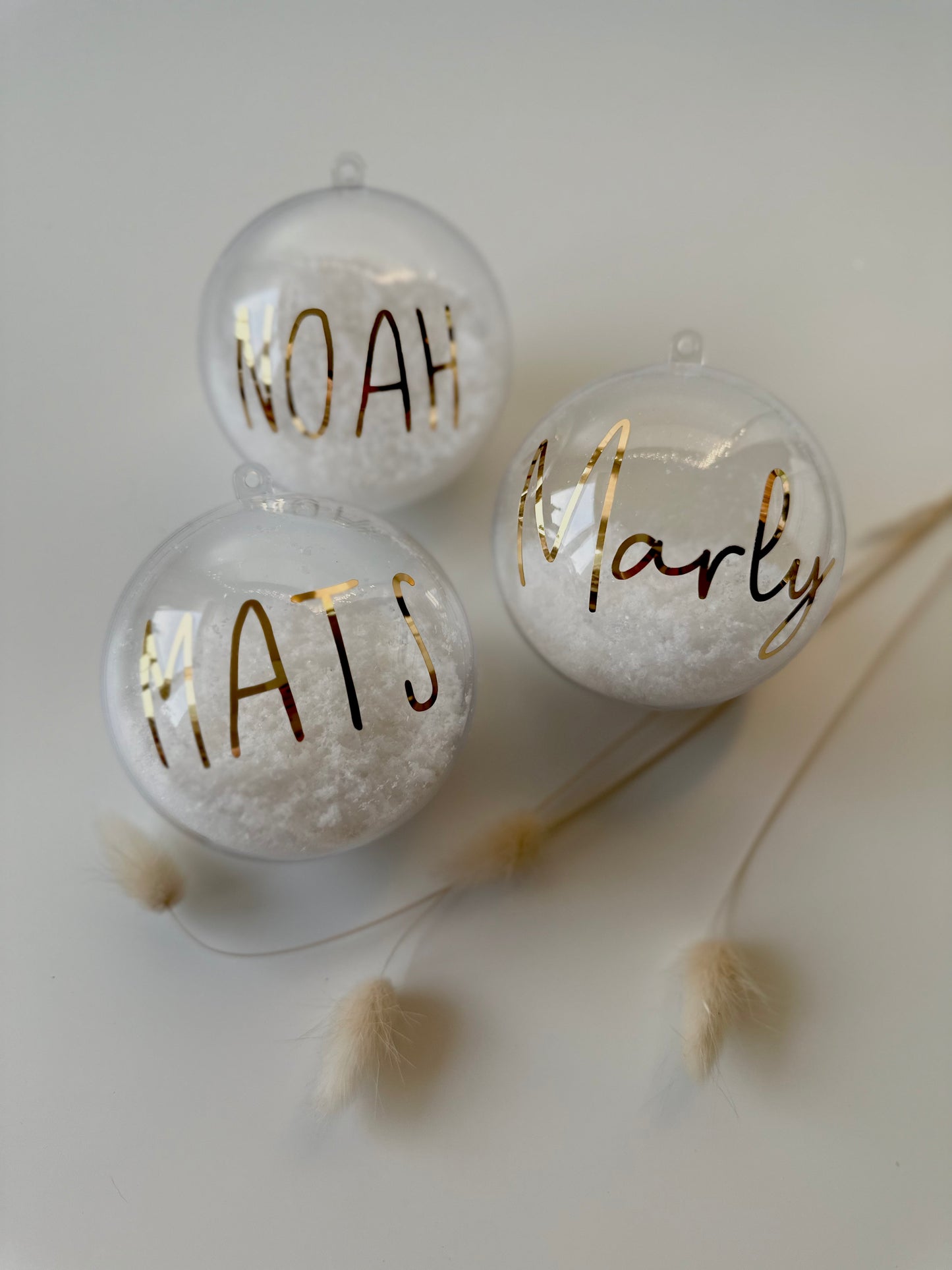 Weihnachtskugel mit Füllung und Personalisierung