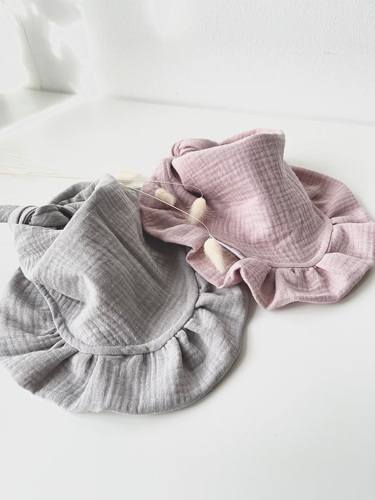 Musselinhalstuch mit Rüschen