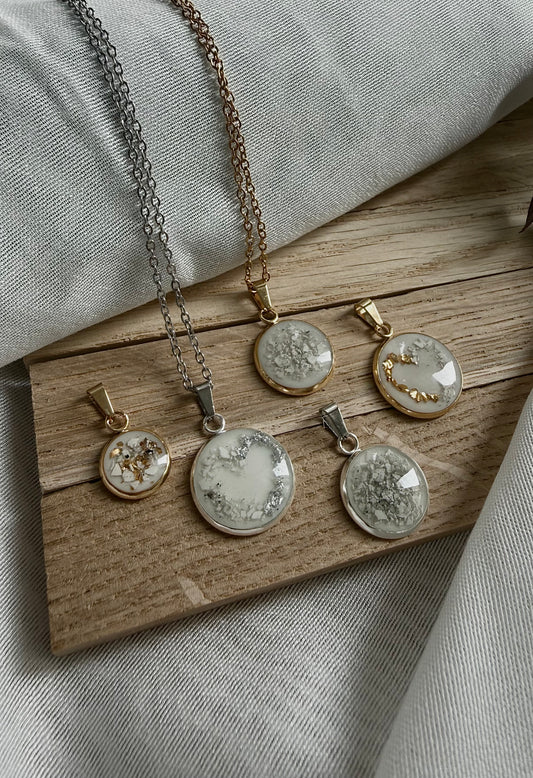 Schmuck aus der Asche verstorbener