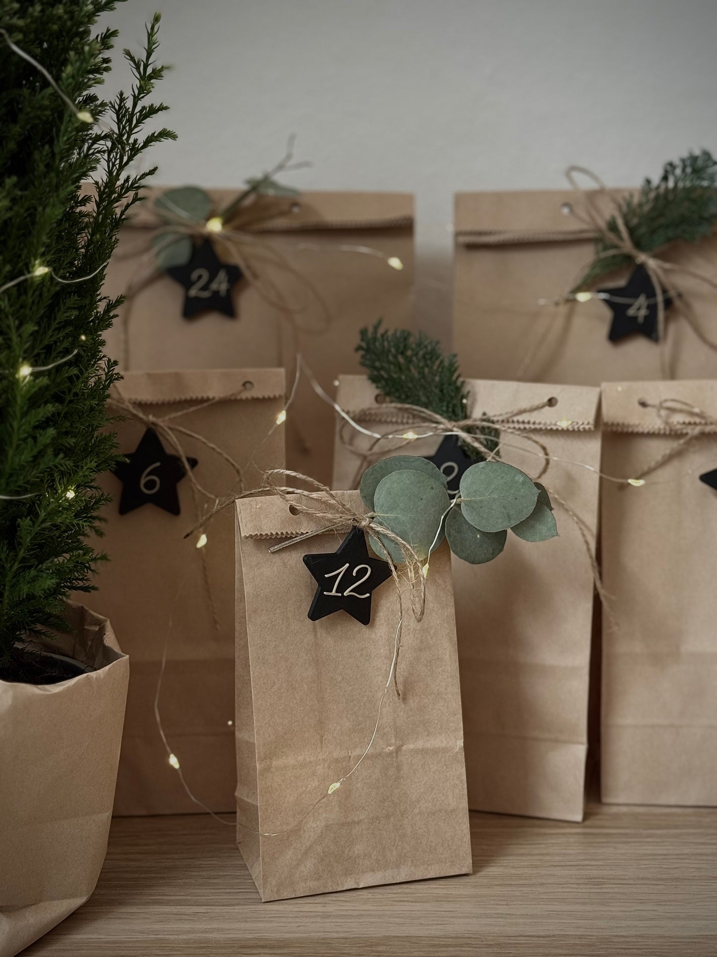 Adventskalender mit Zahlen-Sterne