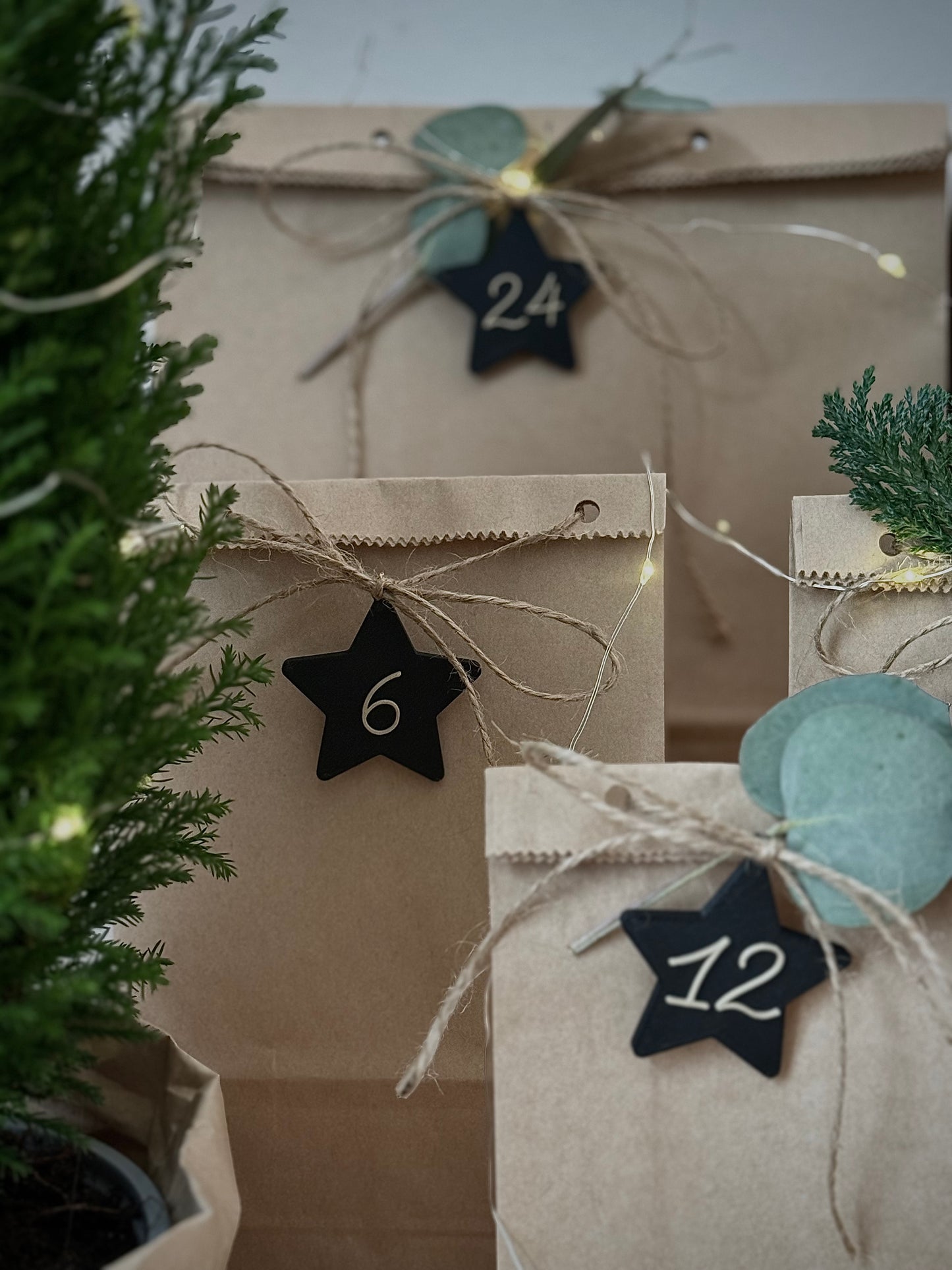 Adventskalender mit Zahlen-Sterne