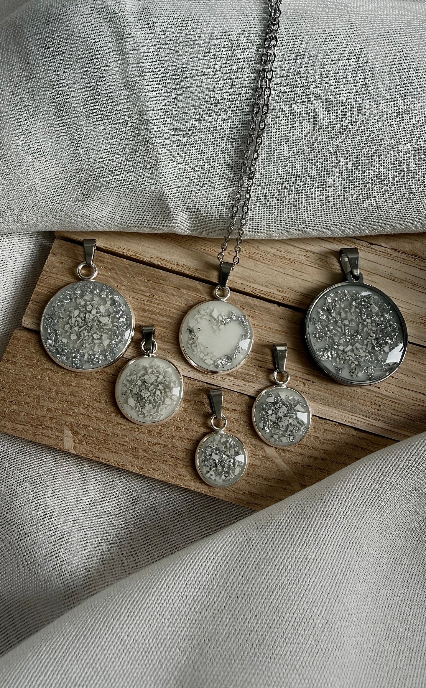 Schmuck aus der Asche verstorbener