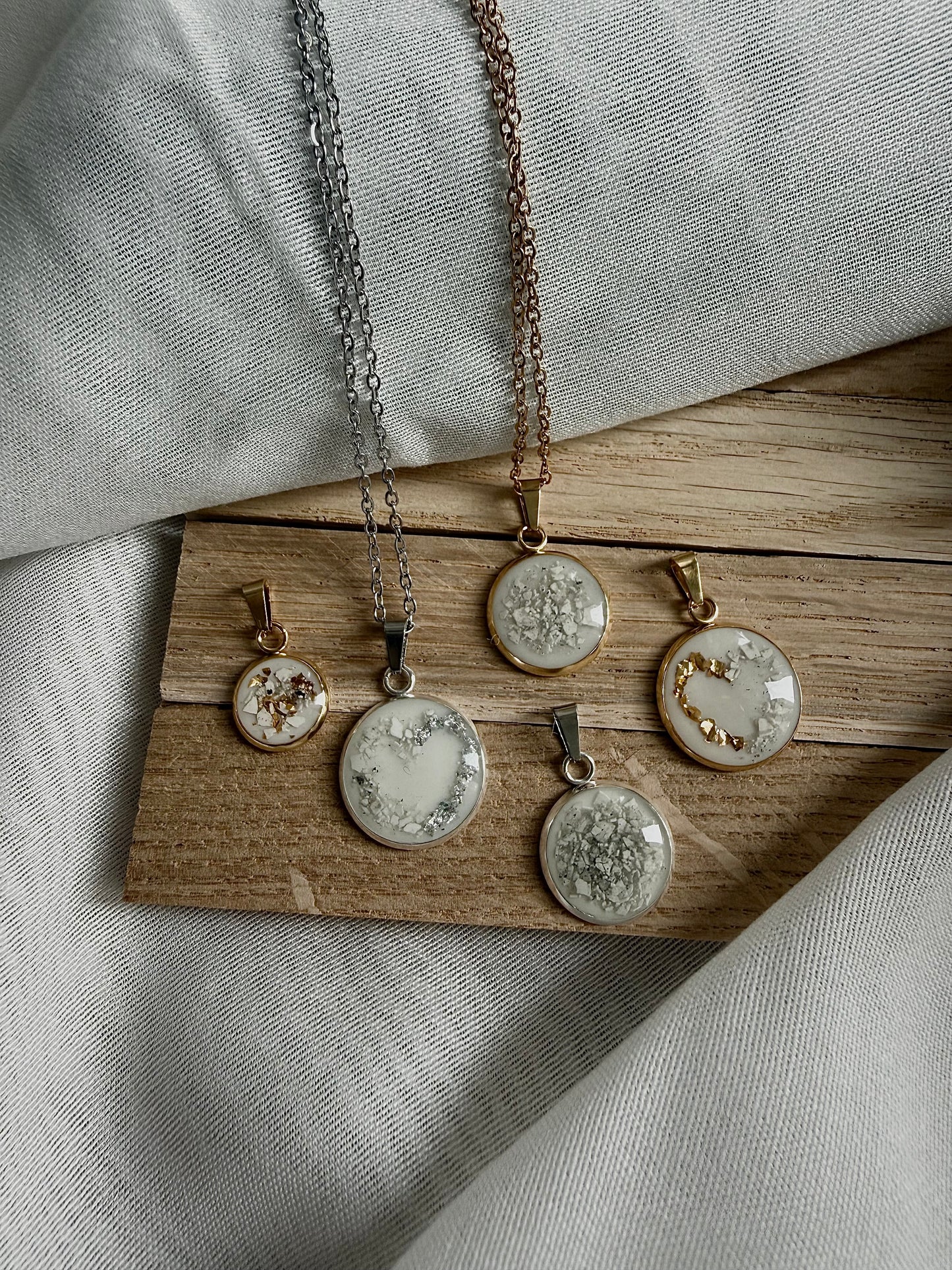 Schmuck aus der Asche verstorbener